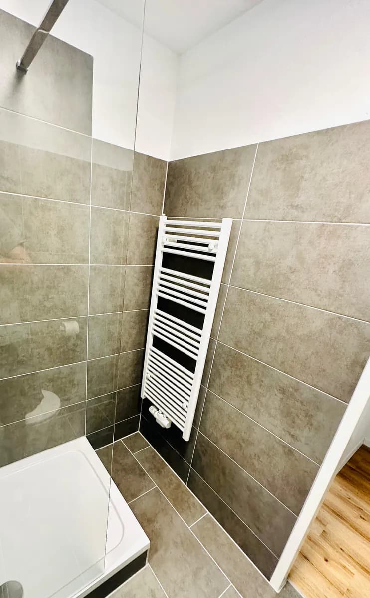 1-Zimmer-Wohnung mieten in Wien – 35 m², € 880 – Bild 2 von 12
