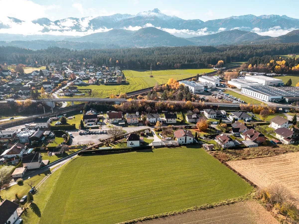 Grundstück kaufen in Villach Land – 845 m², € 185.900