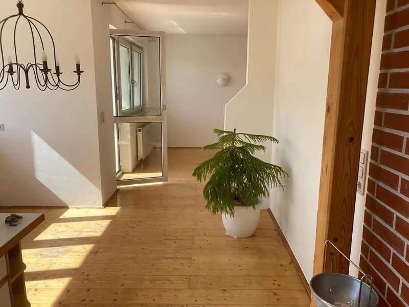 4-Zimmer-Wohnung mieten in Urfahr-Umgebung – 81 m², € 980 – Bild 3 von 5
