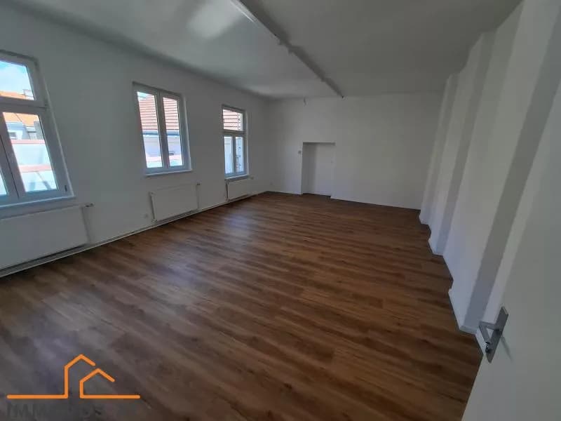 3-Zimmer-Gewerbeimmobilie mieten in Wien – 116,61 m², € 1.158