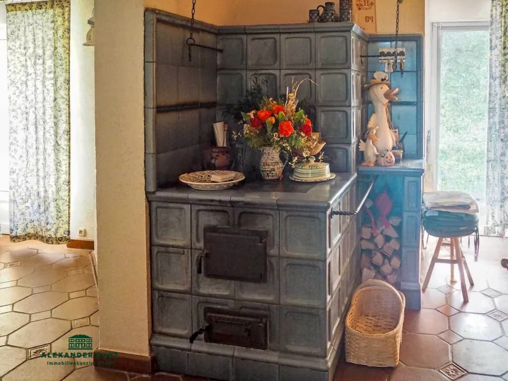 6-Zimmer-Haus kaufen in Vöcklabruck – 280 m², € 990.000 – Bild 3 von 6
