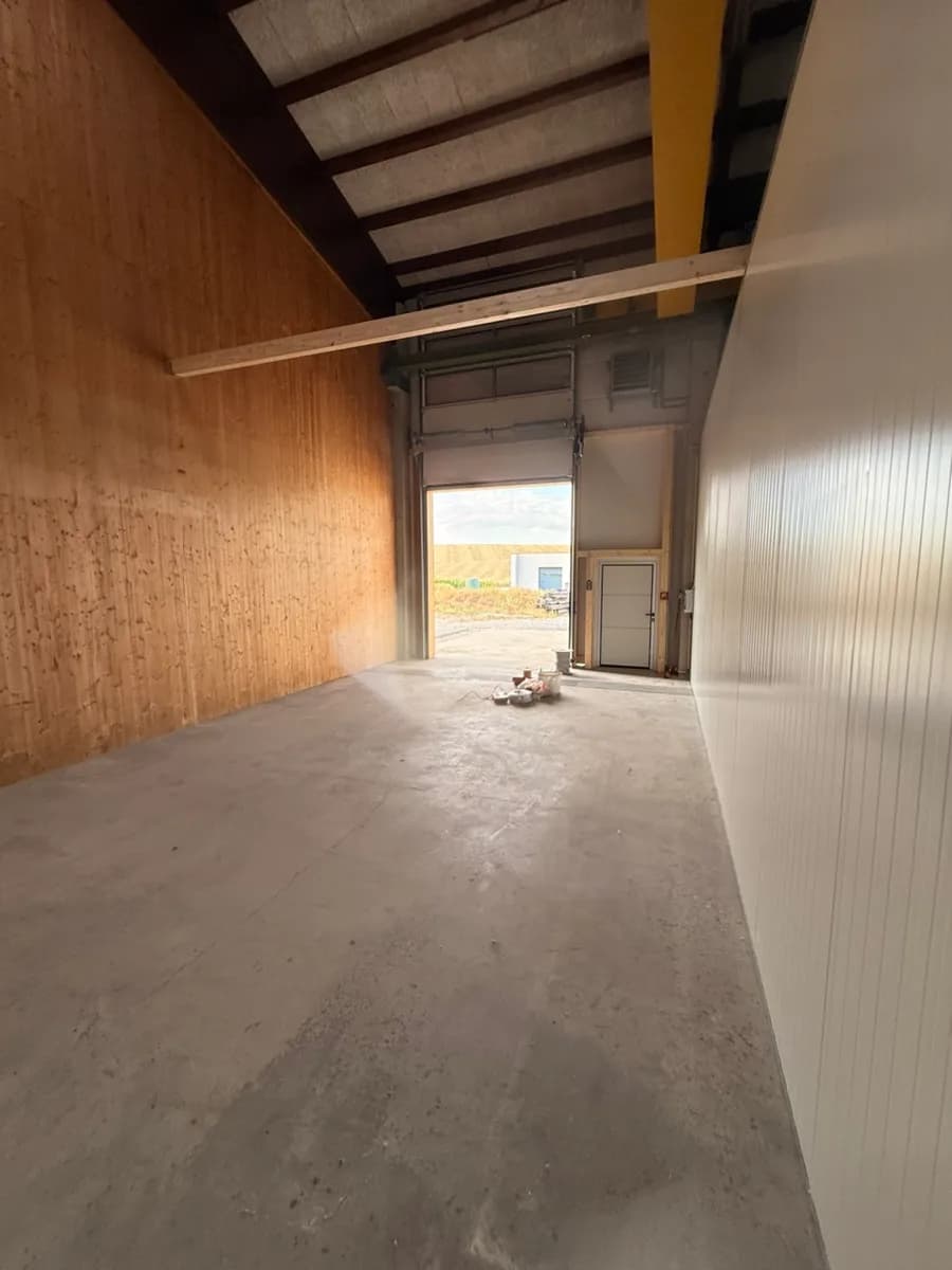 Gewerbeimmobilie mieten in Melk – 1 500 m², € 5 – Bild 3 von 9