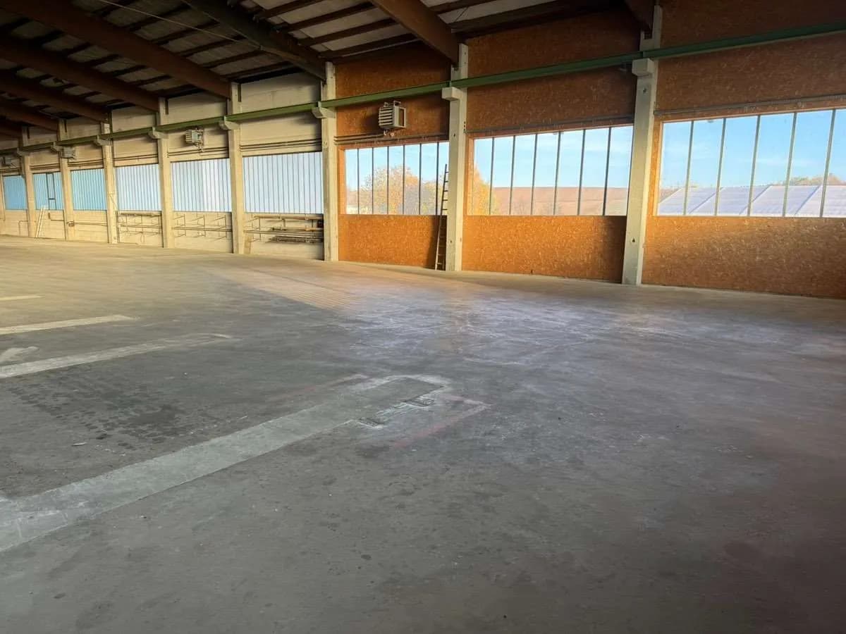 Gewerbeimmobilie mieten in Melk – 1 500 m², € 5 – Bild 7 von 9