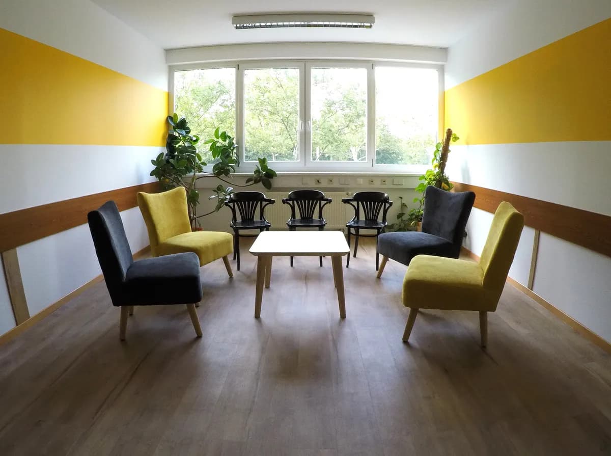 6-Zimmer-Gewerbeimmobilie mieten in Wien – 200 m², € 2.400 – Bild 7 von 8