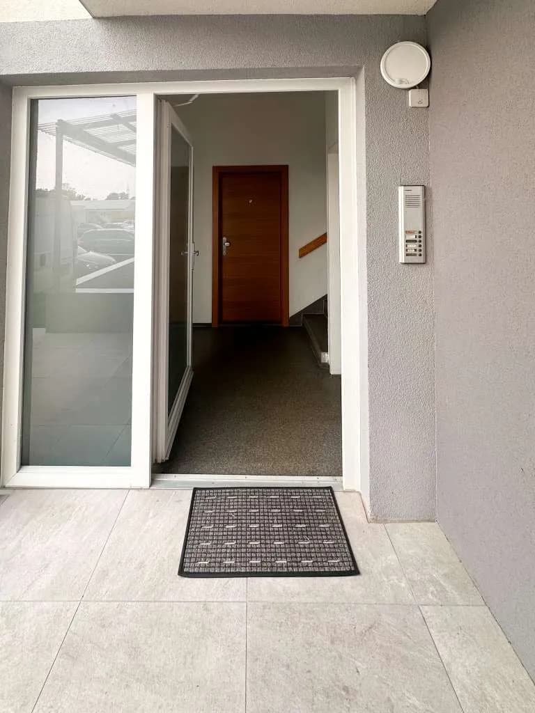 Gewerbeimmobilie kaufen in Vöcklabruck – 315 m², € 650.000 – Bild 3 von 11
