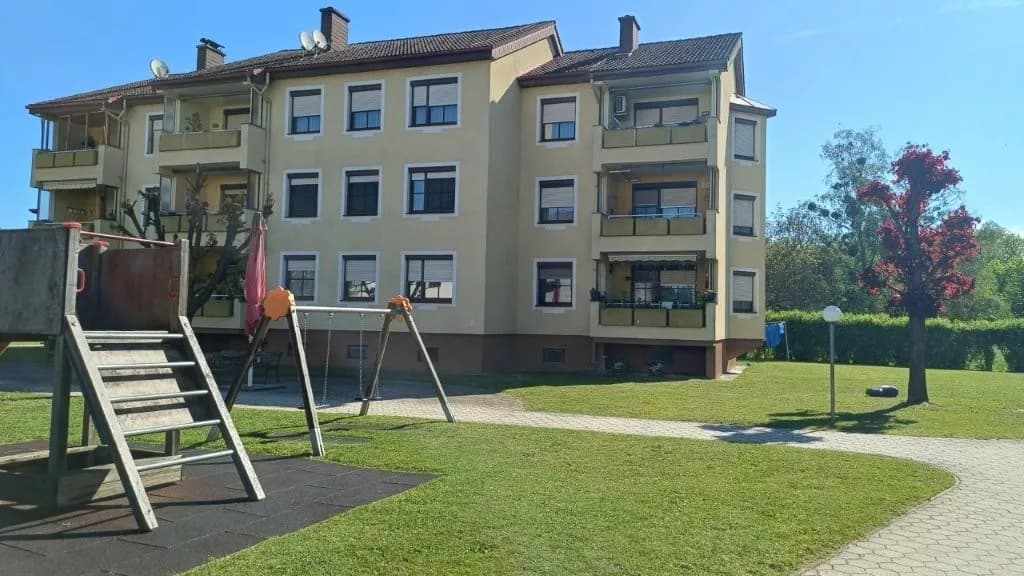 6-Zimmer-Wohnung kaufen in Jennersdorf – 152 m², € 249.000