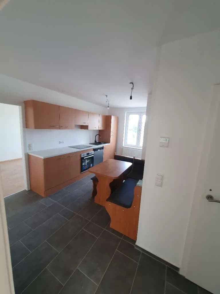 4-Zimmer-Wohnung mieten in Graz – 81 m², € 940 – Bild 2 von 12