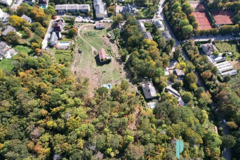 Grundstück kaufen in Mödling – 16 186 m², € 5.479.000