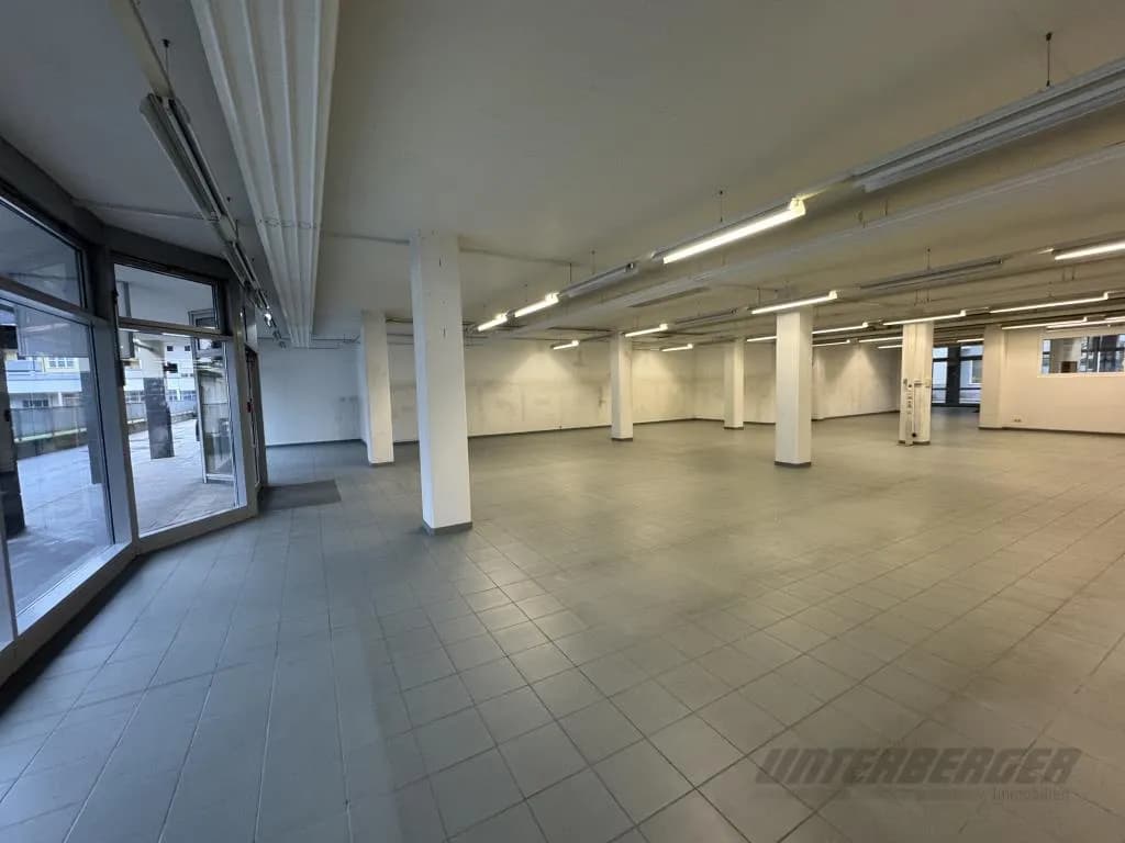 Gewerbeimmobilie mieten in Kufstein – 311 m², € 4.640