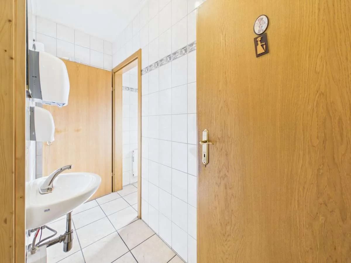 Immobilie kaufen in Gmunden – 109 m², € 179.000 – Bild 12 von 28