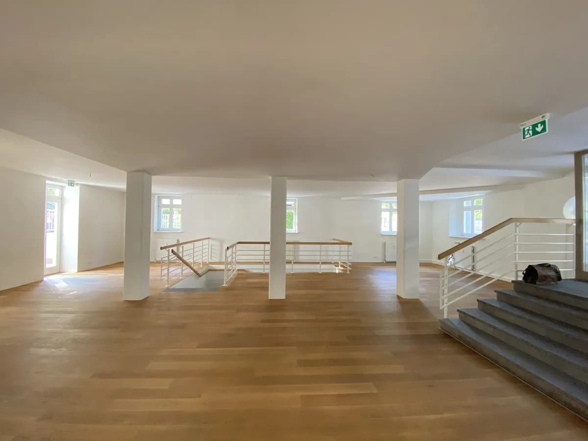Gewerbeimmobilie mieten in Salzburg Stadt – 322 m², € 3.881 – Bild 1 von 24
