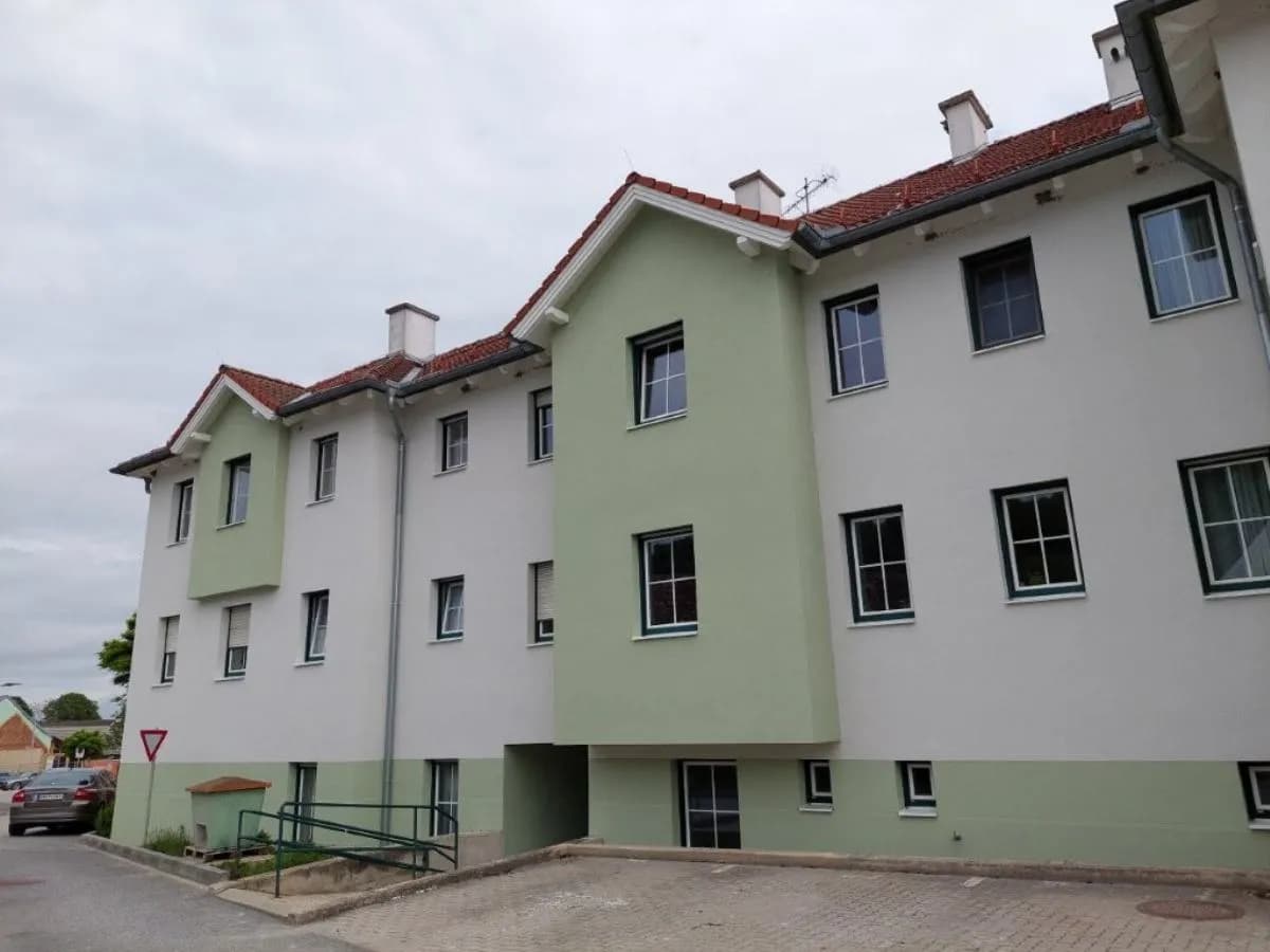 3-Zimmer-Wohnung mieten in Horn – 83,52 m², € 727