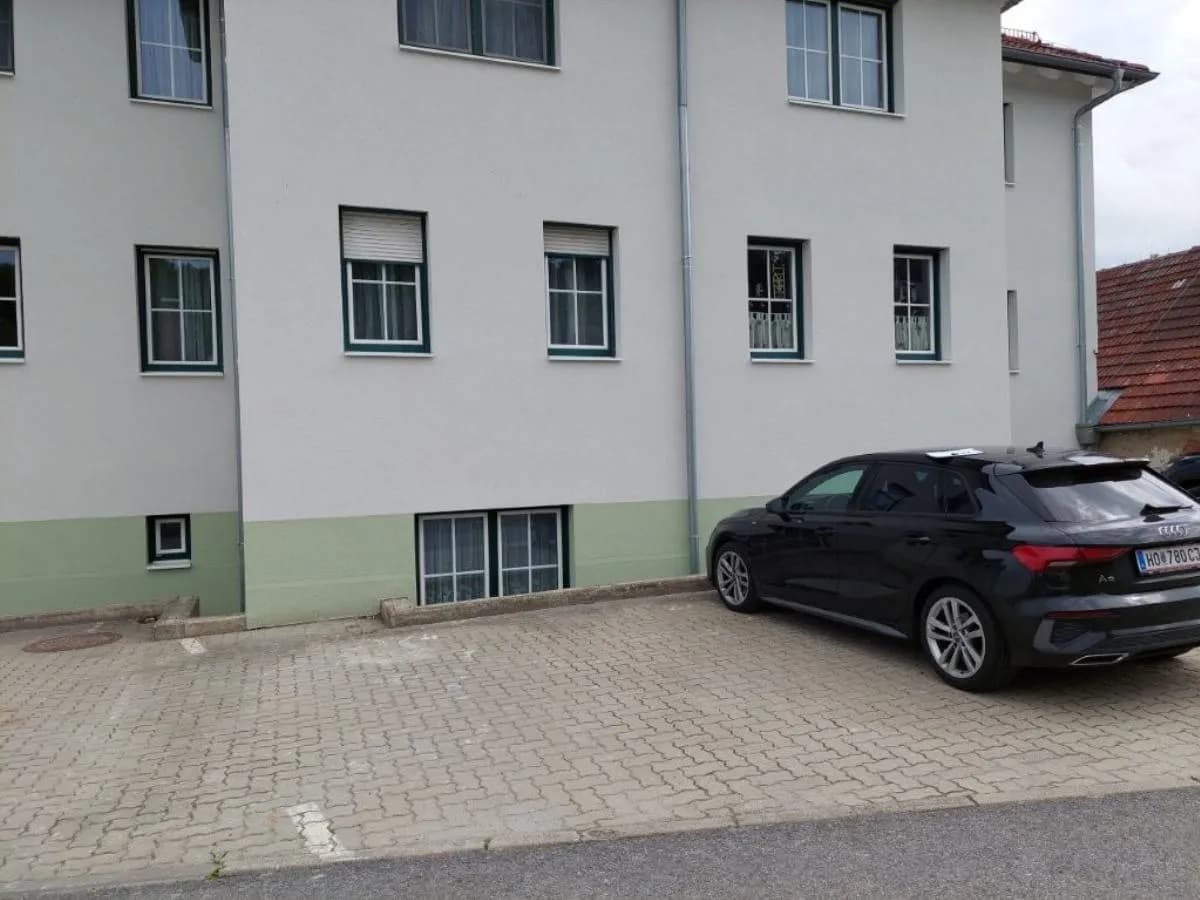 3-Zimmer-Wohnung mieten in Horn – 70,98 m², € 573 – Bild 2 von 4