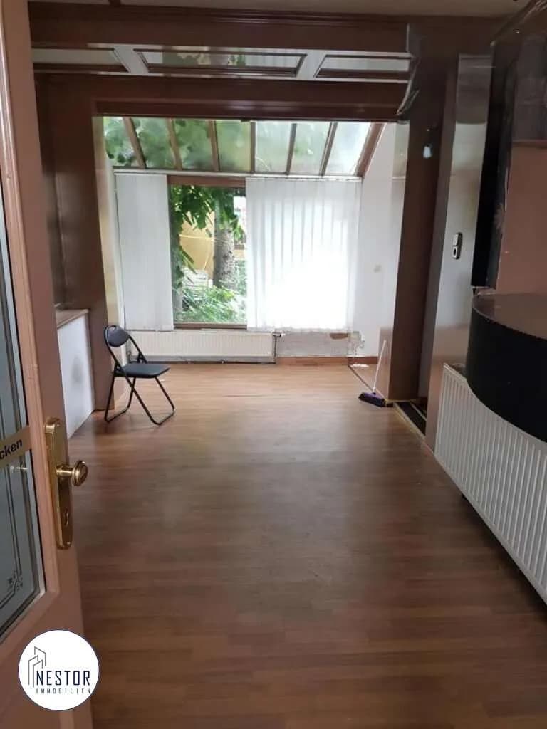 10-Zimmer-Haus kaufen in Wien – 300 m², € 958.000 – Bild 2 von 5