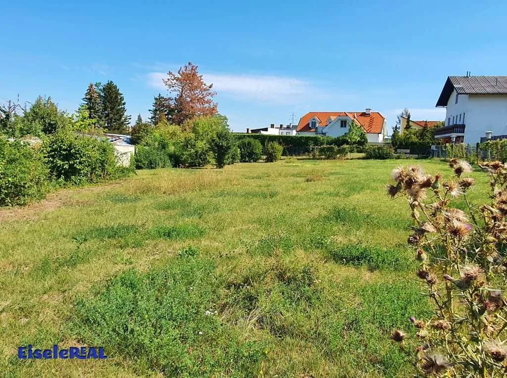Grundstück kaufen in Baden – 1 049 m², € 447.000