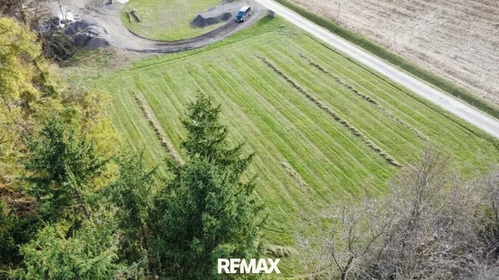 Grundstück kaufen in Leibnitz – 1 700 m², € 169.000