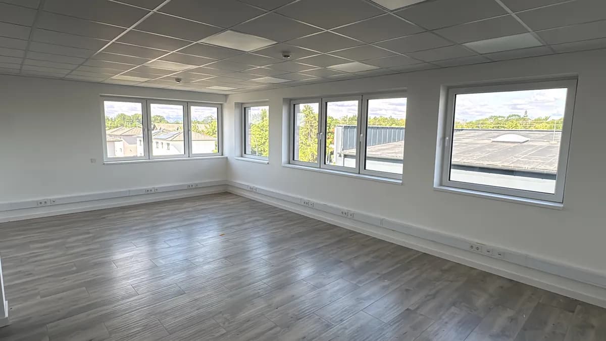4-Zimmer-Gewerbeimmobilie mieten in Baden – 140 m², € 2.000 – Bild 3 von 11