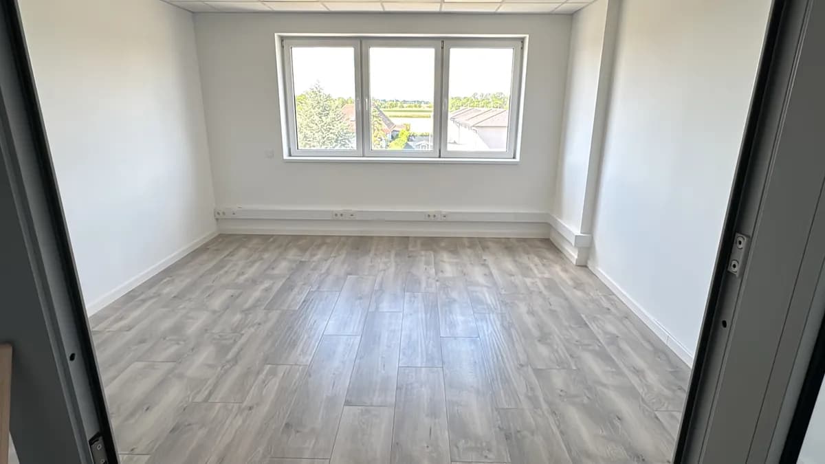 4-Zimmer-Gewerbeimmobilie mieten in Baden – 140 m², € 2.000 – Bild 4 von 11