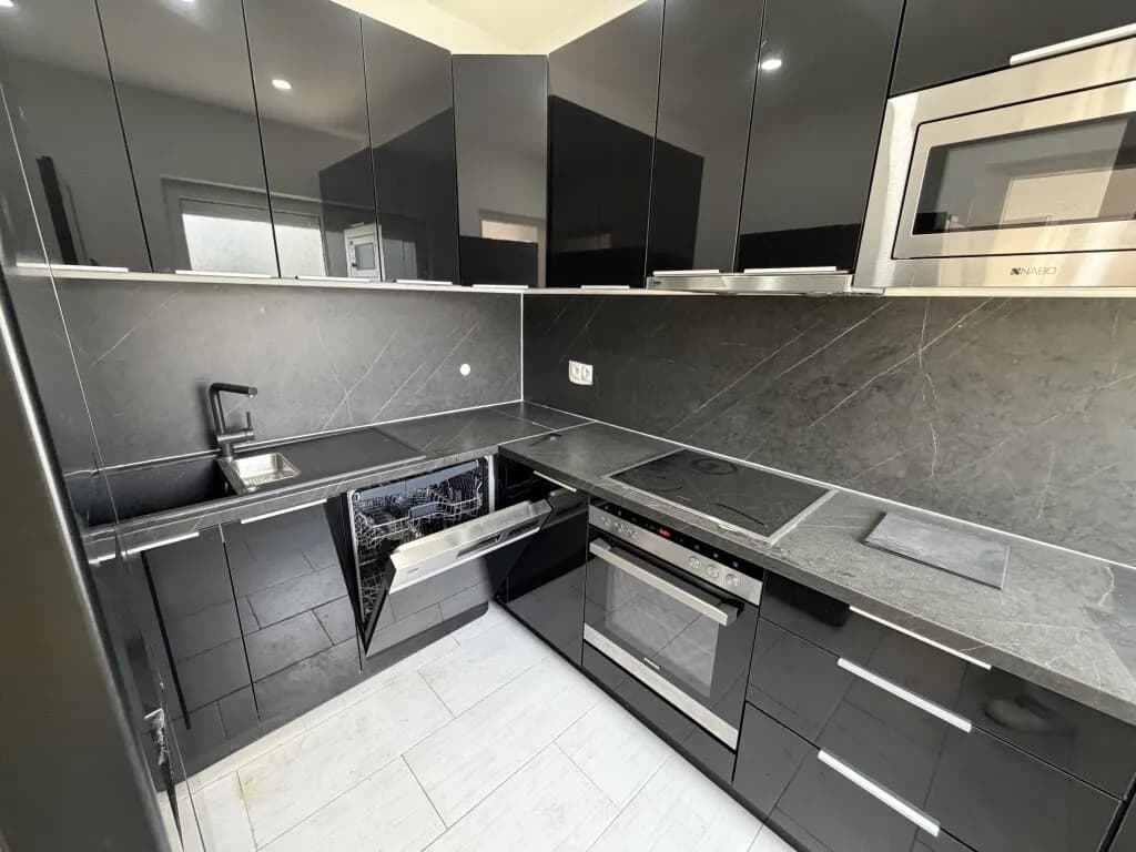 7-Zimmer-Haus kaufen in Neunkirchen – 196 m², € 399.900 – Bild 25 von 33