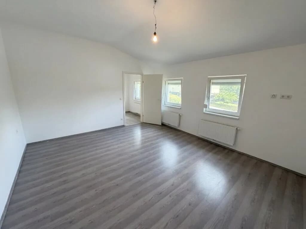 7-Zimmer-Haus kaufen in Neunkirchen – 196 m², € 399.900 – Bild 31 von 33