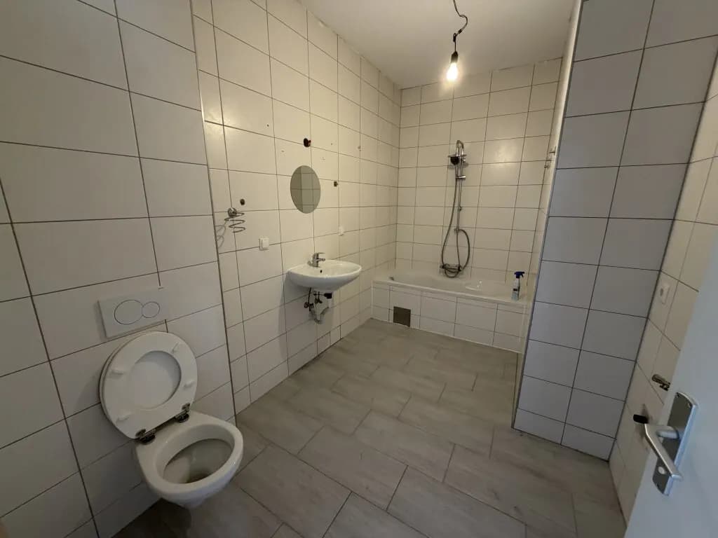 7-Zimmer-Haus kaufen in Neunkirchen – 196 m², € 399.900 – Bild 32 von 33