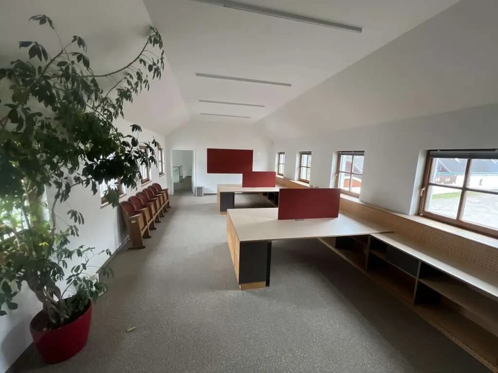 Gewerbeimmobilie mieten in Mödling – 95 m², € 1.834 – Bild 2 von 6