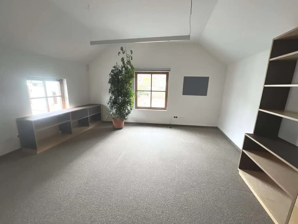 Gewerbeimmobilie mieten in Mödling – 95 m², € 1.834 – Bild 3 von 6