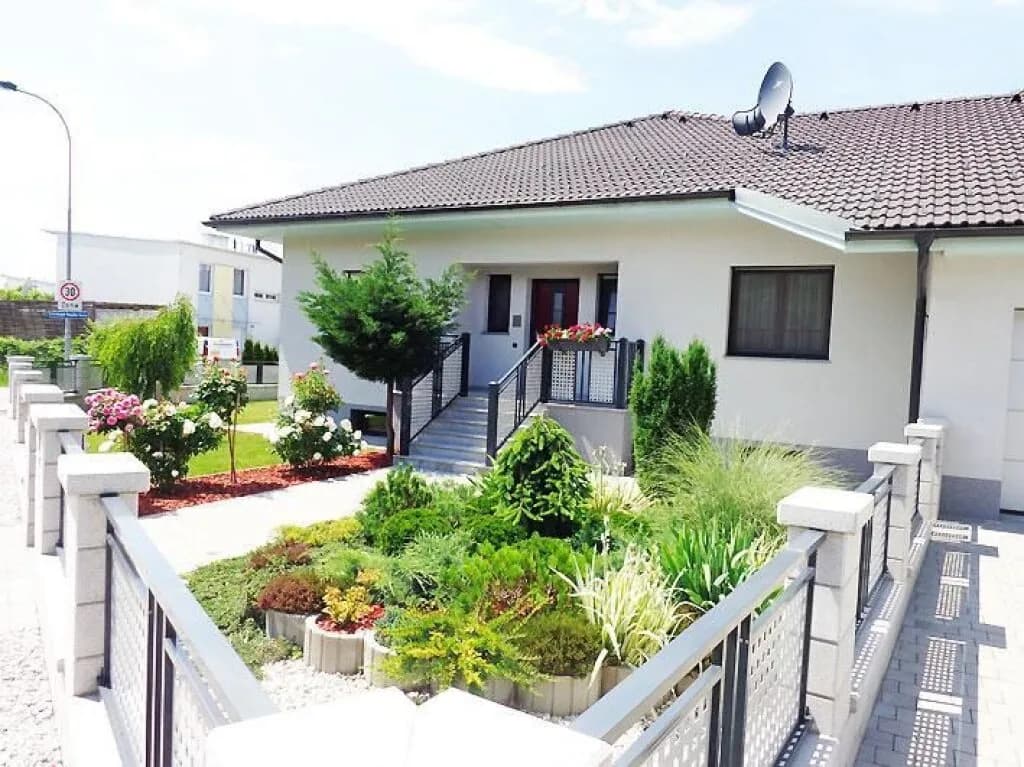 Haus kaufen in Wiener Neustadt Land – 220 m², € 790.000