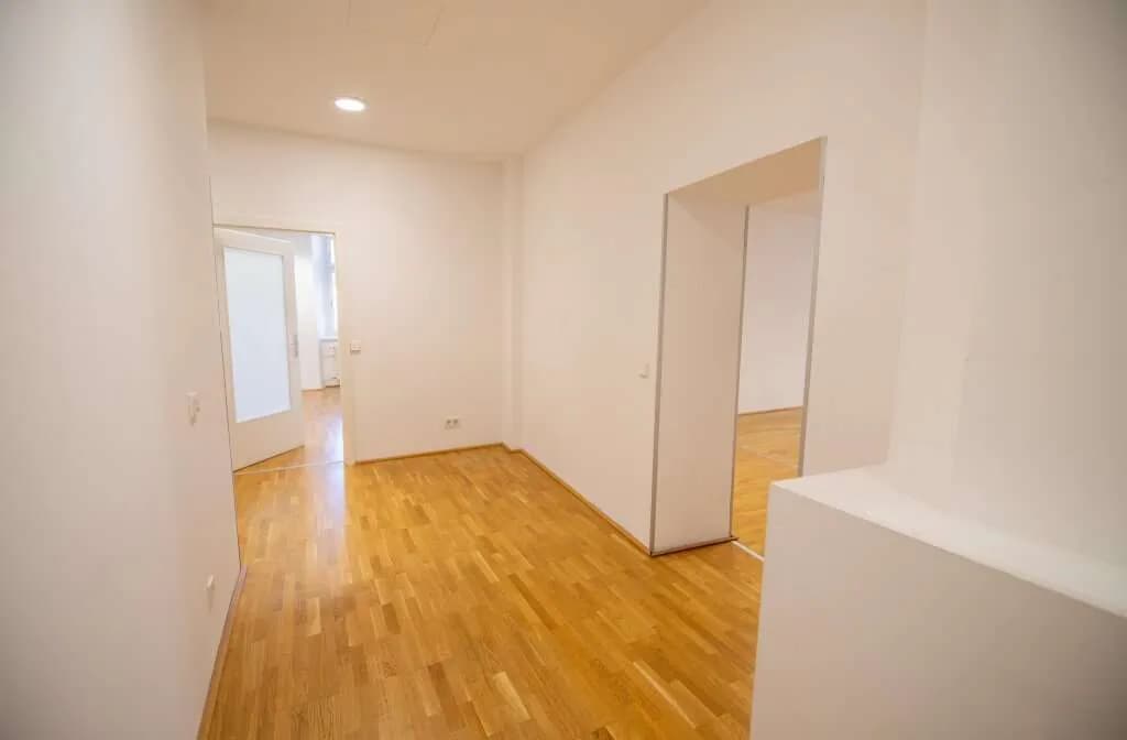 4-Zimmer-Gewerbeimmobilie mieten in Klagenfurt – 107 m², € 1.560 – Bild 2 von 9