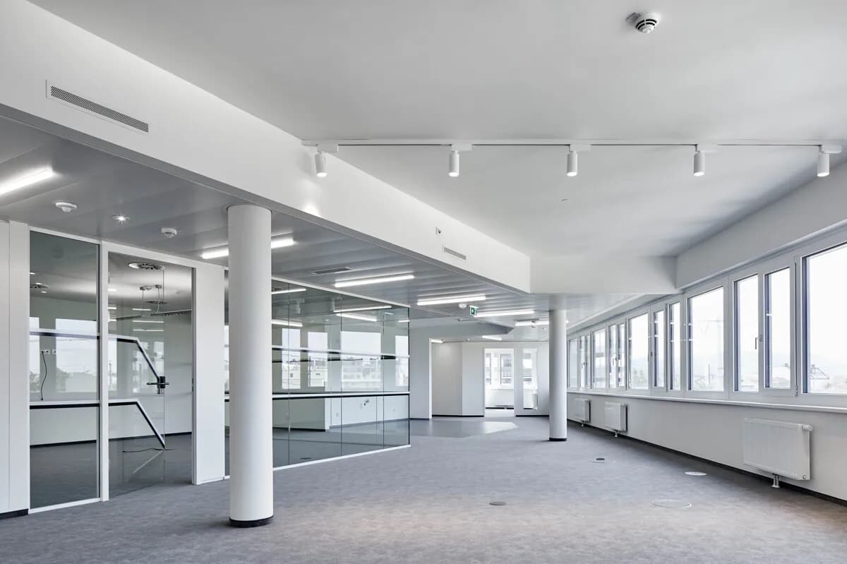 Gewerbeimmobilie mieten in Wien – 2 797 m², € 57.059 – Bild 2 von 6