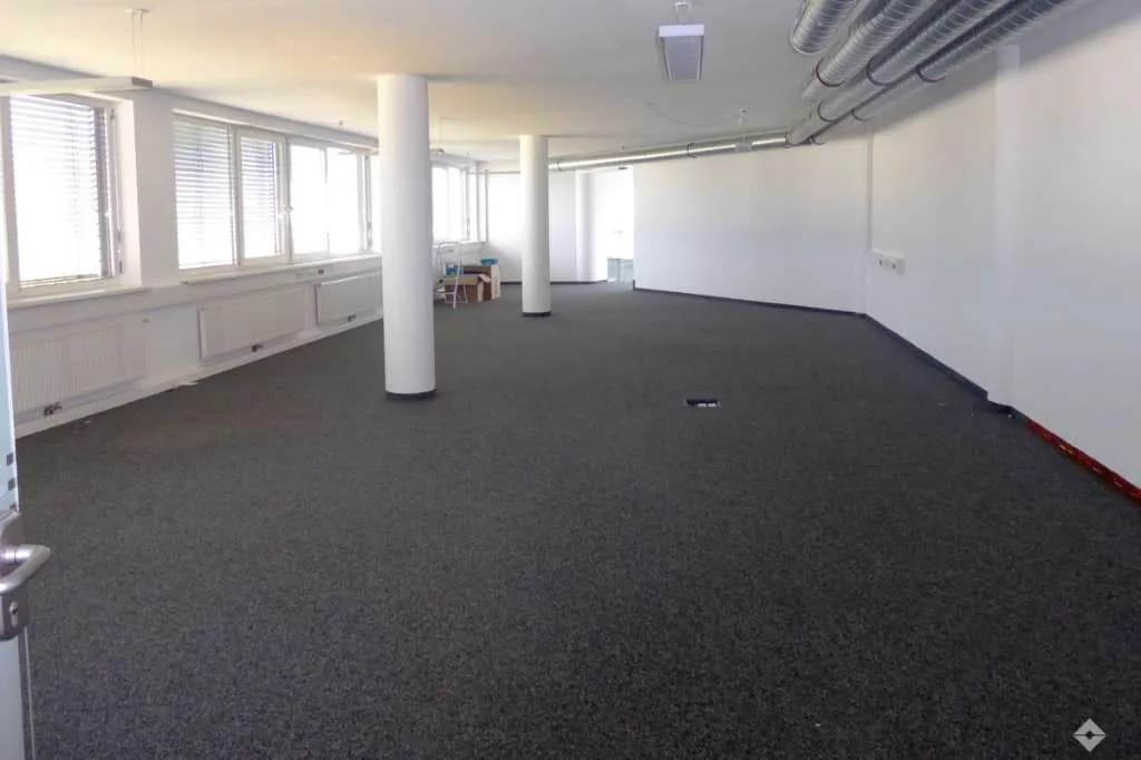 Gewerbeimmobilie mieten in Salzburg Stadt – 226 m², € 3.164 – Bild 2 von 7