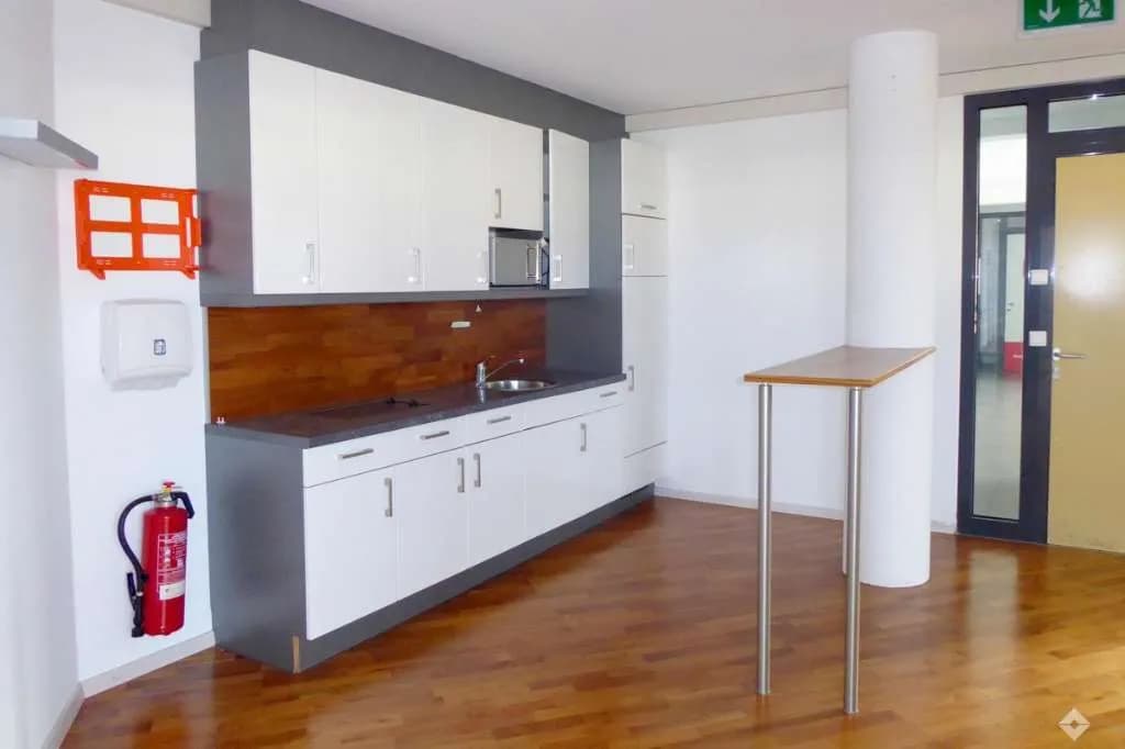Gewerbeimmobilie mieten in Salzburg Stadt – 226 m², € 3.164 – Bild 3 von 7