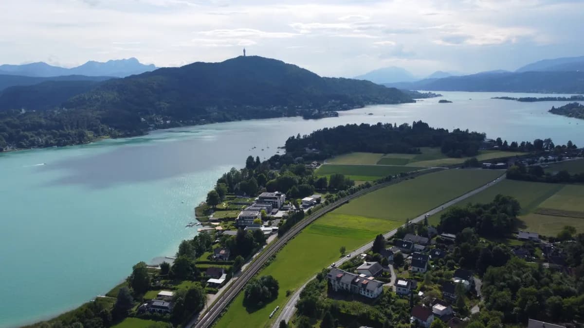 Grundstück kaufen in Klagenfurt Land – 948 m², € 690.000