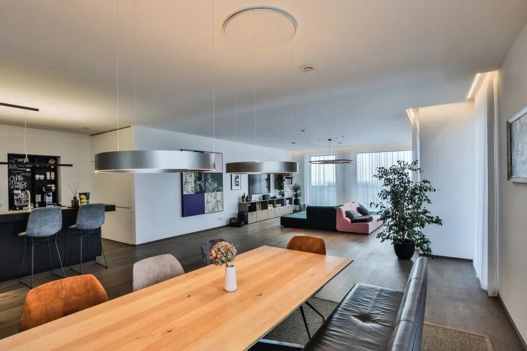5-Zimmer-Wohnung mieten in Linz – 224 m², € 4.600 – Bild 2 von 24