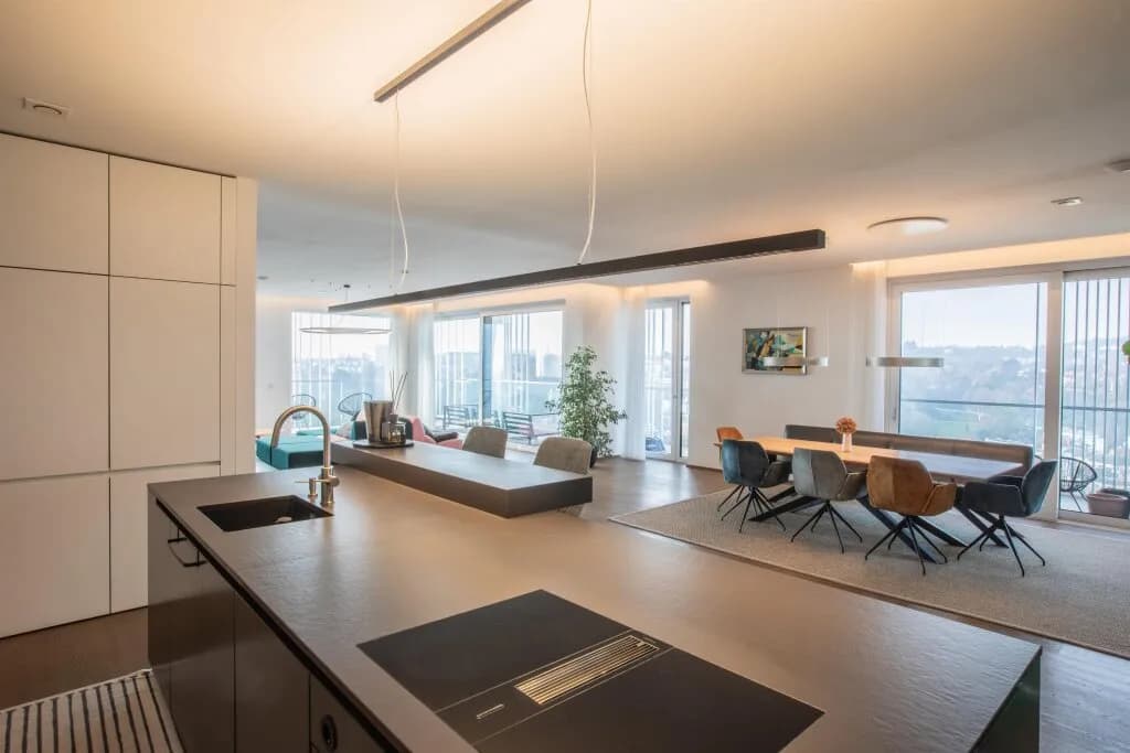 5-Zimmer-Wohnung mieten in Linz – 224 m², € 4.600 – Bild 7 von 24