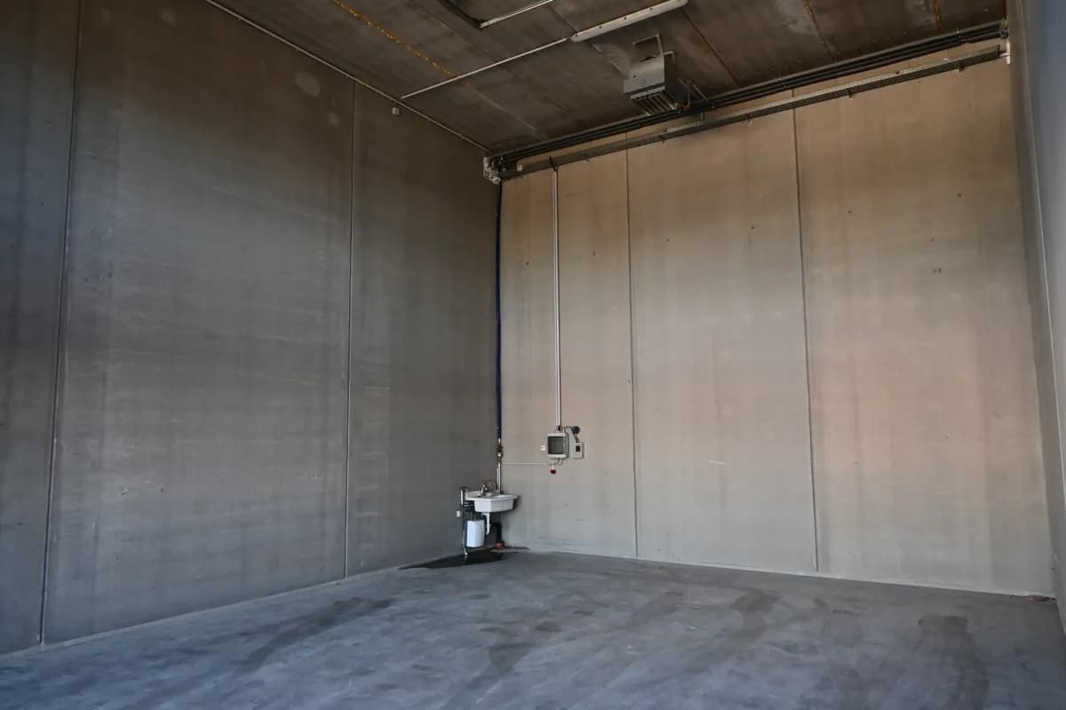 Gewerbeimmobilie kaufen in Vöcklabruck – 80 m², € 230.400 – Bild 4 von 4