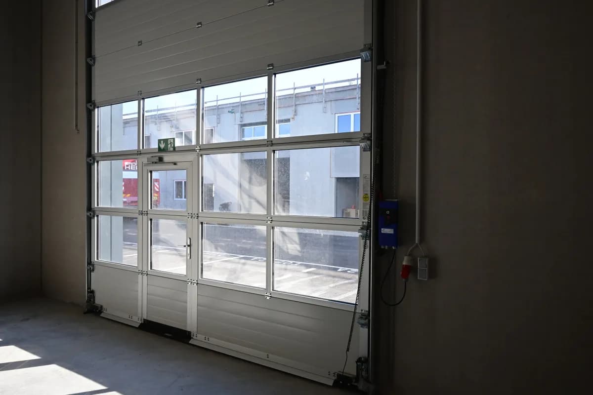 Gewerbeimmobilie kaufen in Vöcklabruck – 116 m², € 295.900 – Bild 3 von 4
