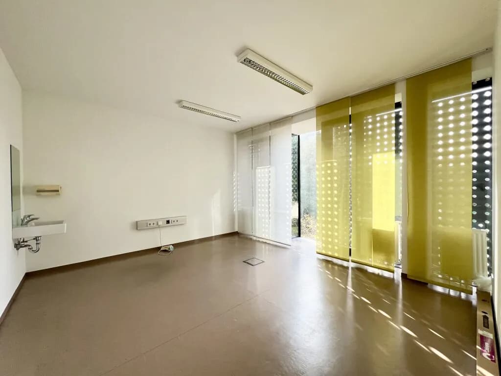 Gewerbeimmobilie mieten in Wels – 140 m², € 2.039 – Bild 2 von 6