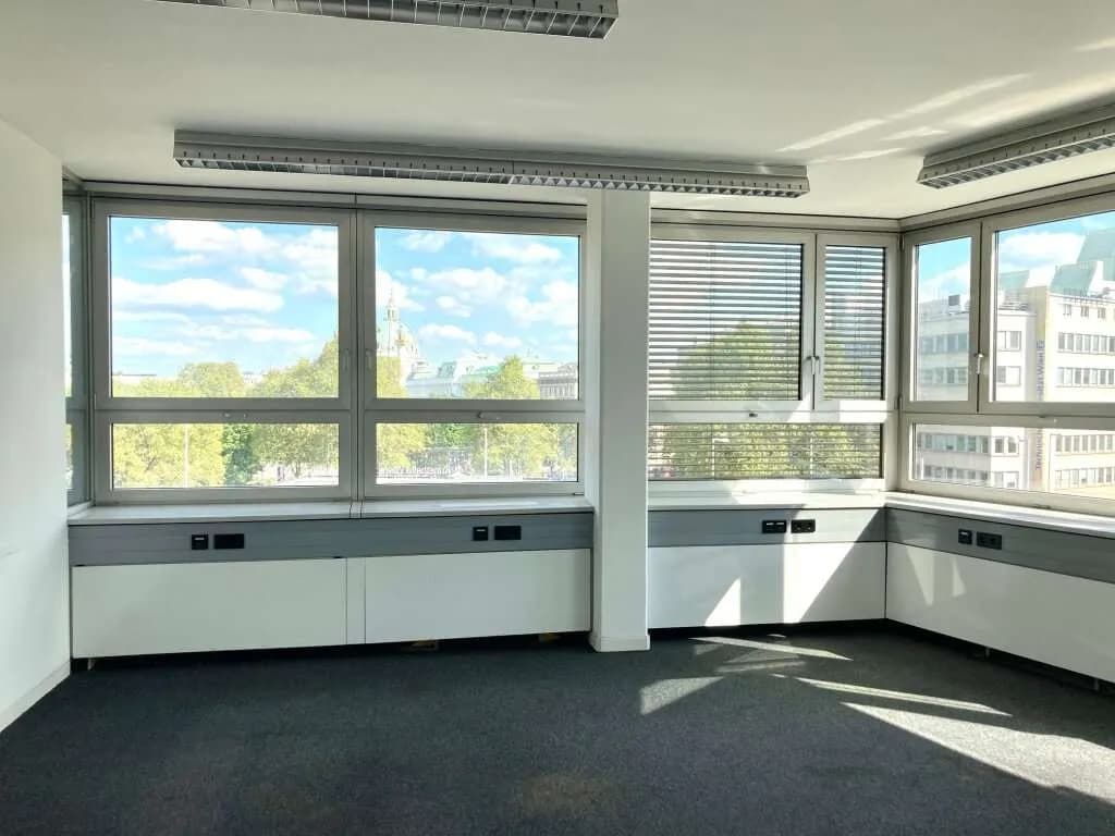 Gewerbeimmobilie mieten in Wien – 1 333 m², € 32.659 – Bild 4 von 21