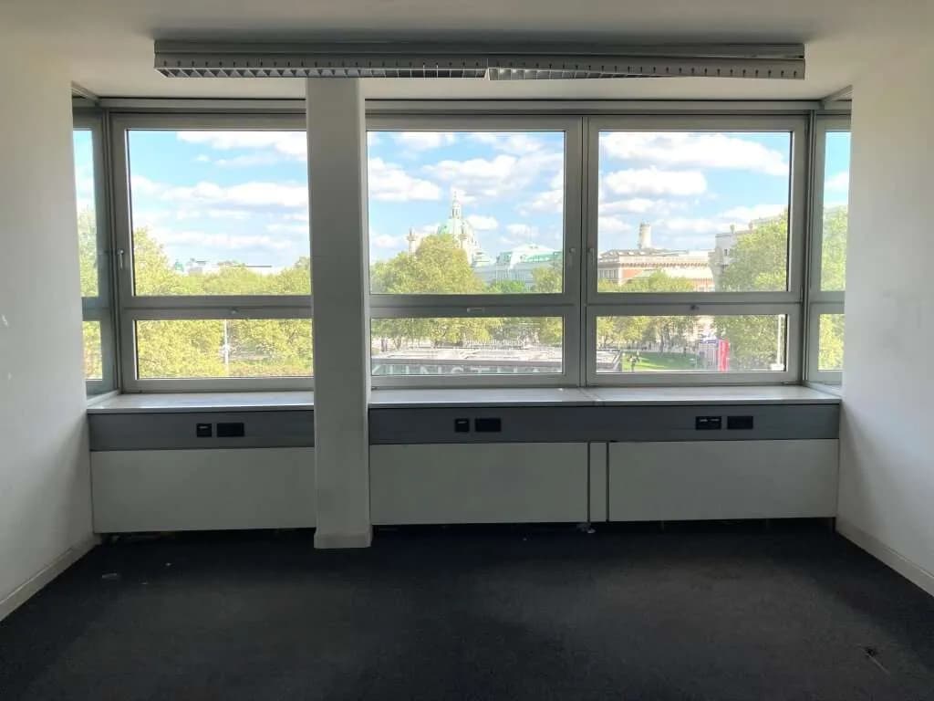 Gewerbeimmobilie mieten in Wien – 1 333 m², € 32.659 – Bild 17 von 21