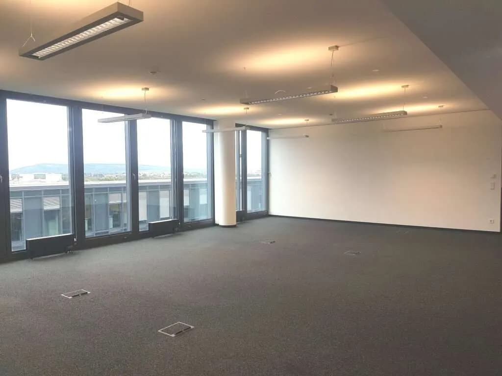 Gewerbeimmobilie mieten in Wien – 1 330 m², € 28.856 – Bild 9 von 12