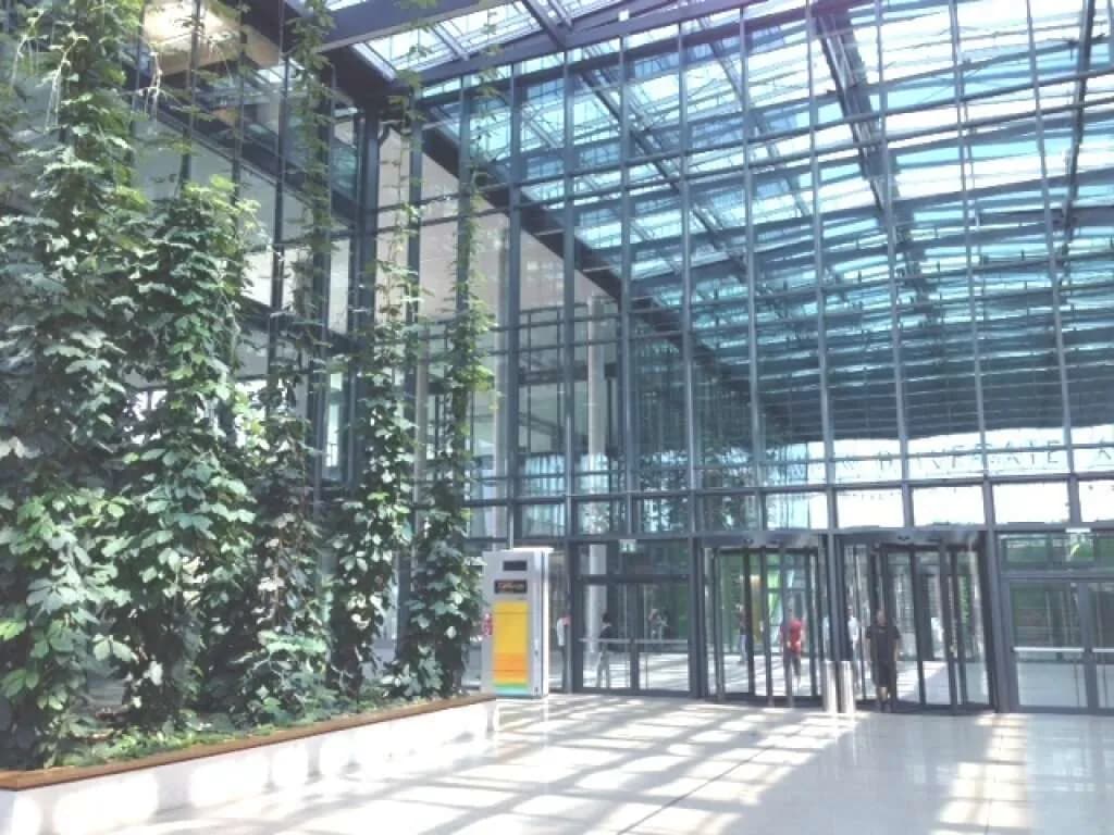Gewerbeimmobilie mieten in Wien – 351 m², € 6.534