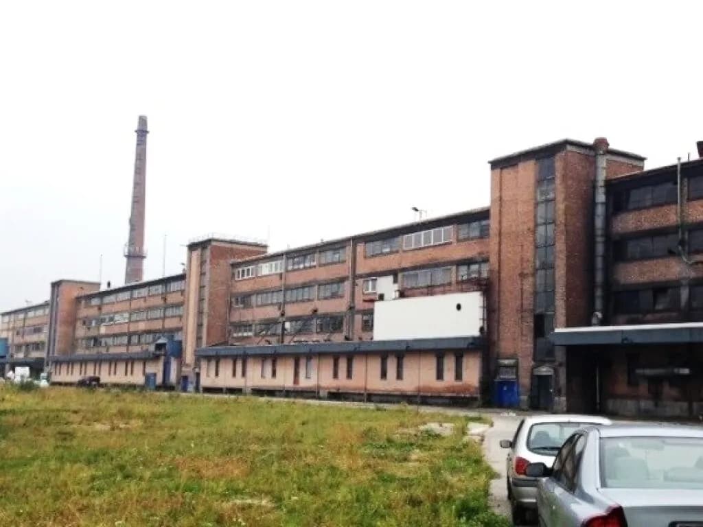 Gewerbeimmobilie mieten in Baden – 4 500 m², € 26.775 – Bild 2 von 8
