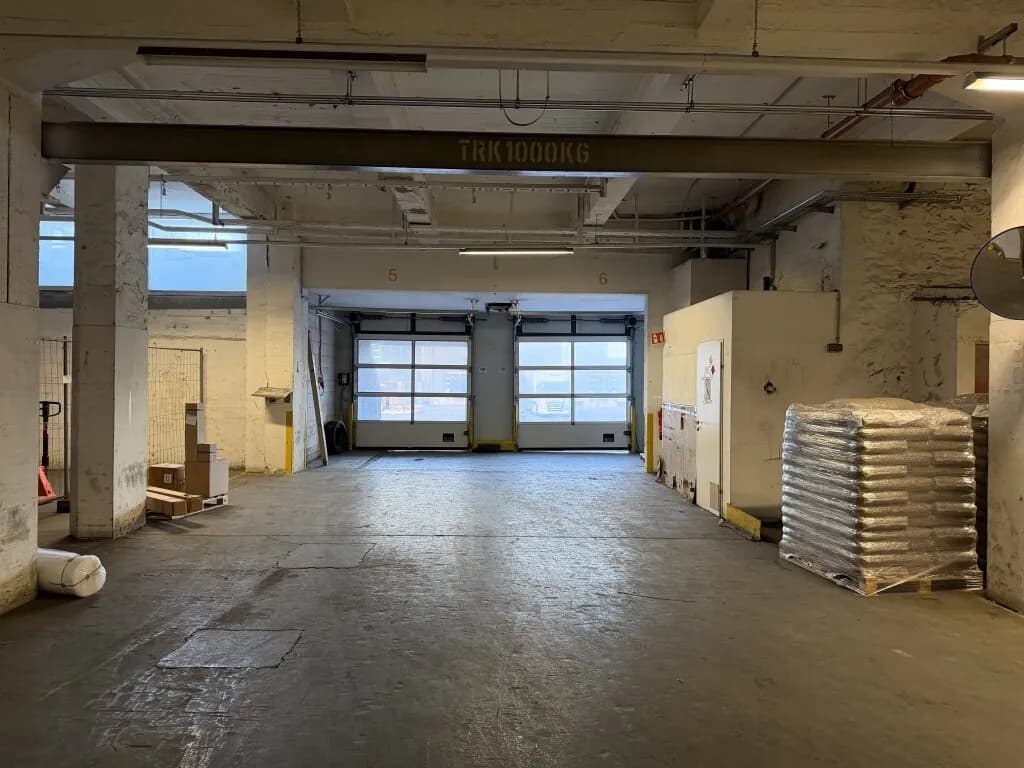 Gewerbeimmobilie mieten in Baden – 4 500 m², € 26.775 – Bild 5 von 8