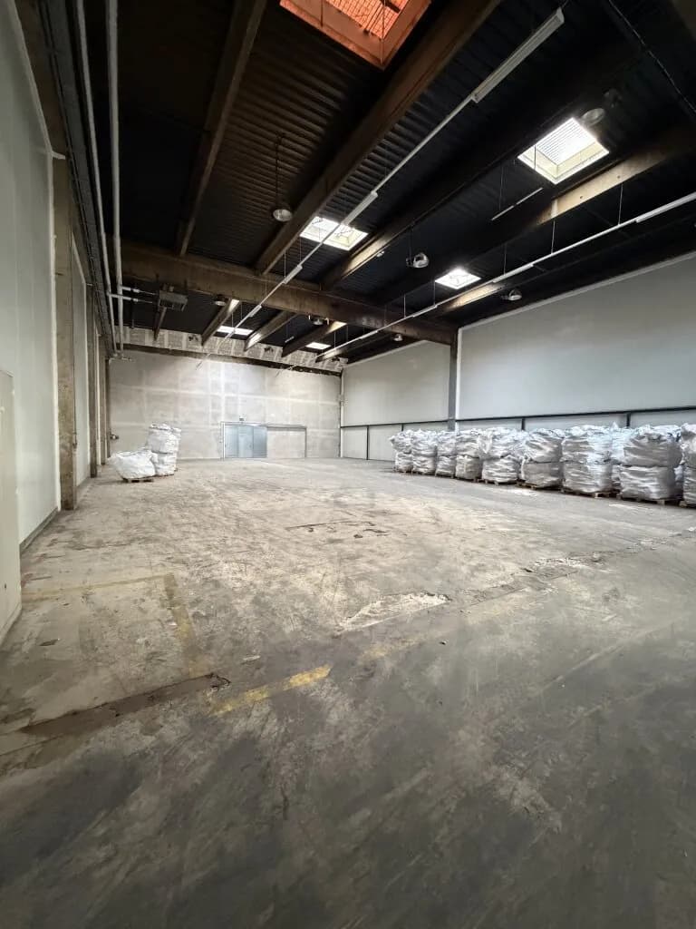 Gewerbeimmobilie mieten in Baden – 4 500 m², € 26.775 – Bild 7 von 8