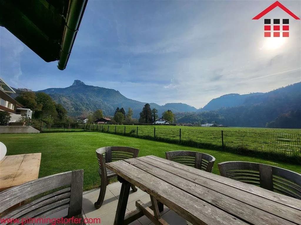 6-Zimmer-Haus kaufen in Vöcklabruck – 350 m², € 2.690.000 – Bild 2 von 11