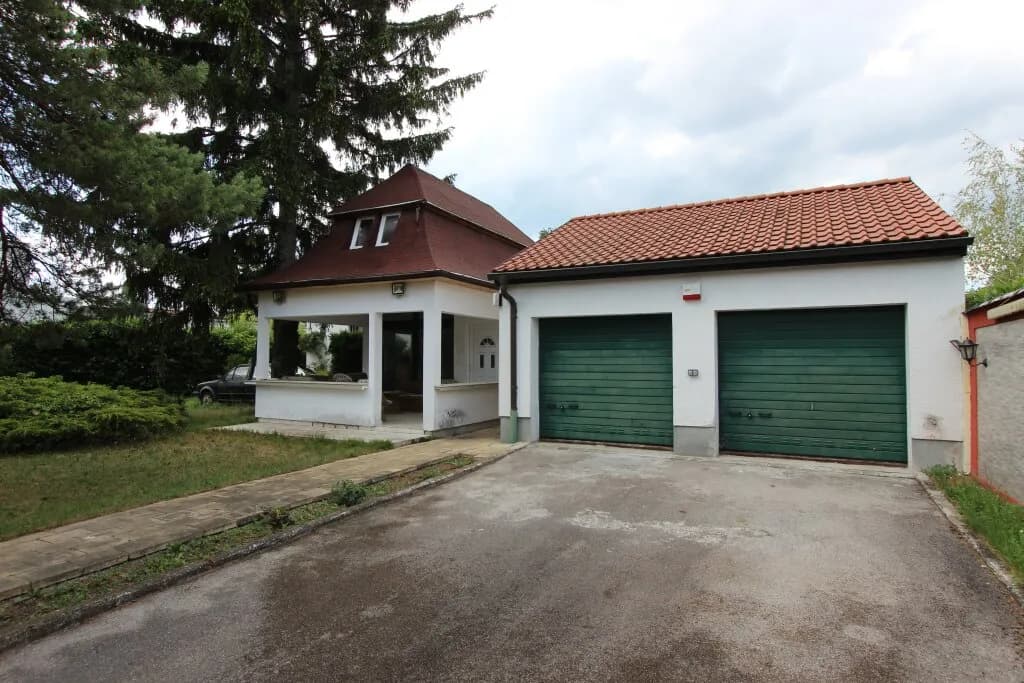 Haus kaufen in Wiener Neustadt – 199,33 m², € 620.000 – Bild 1 von 22