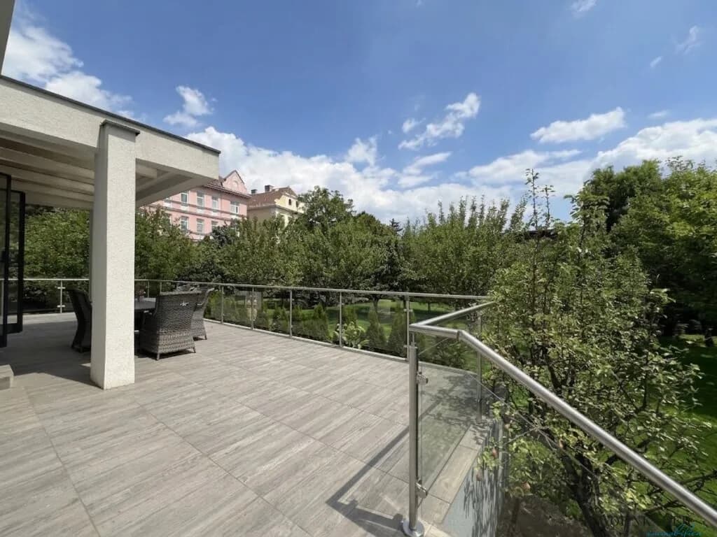 5-Zimmer-Haus mieten in Wien – 200 m², € 4.000 – Bild 2 von 40