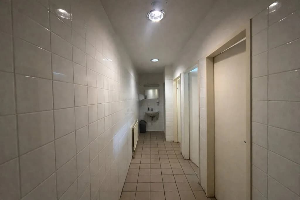 24-Zimmer-Gewerbeimmobilie mieten in Wien – 1 060 m², € 10.000 – Bild 9 von 22