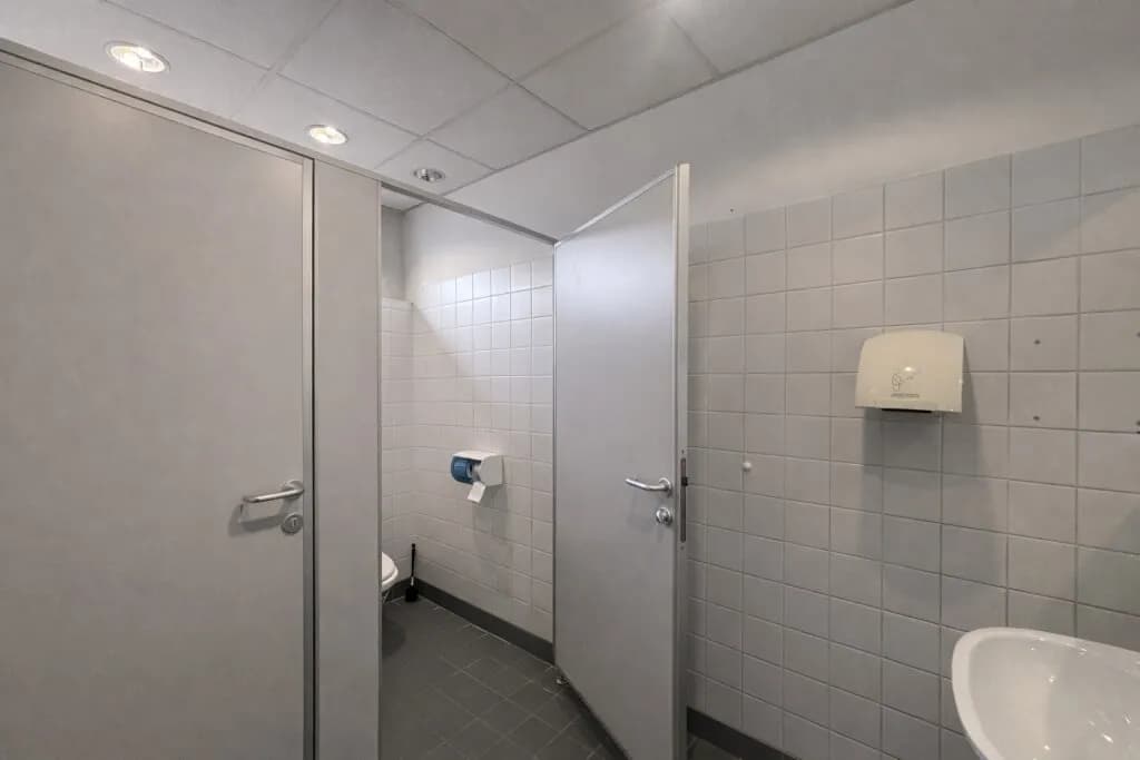 24-Zimmer-Gewerbeimmobilie mieten in Wien – 1 060 m², € 10.000 – Bild 13 von 22